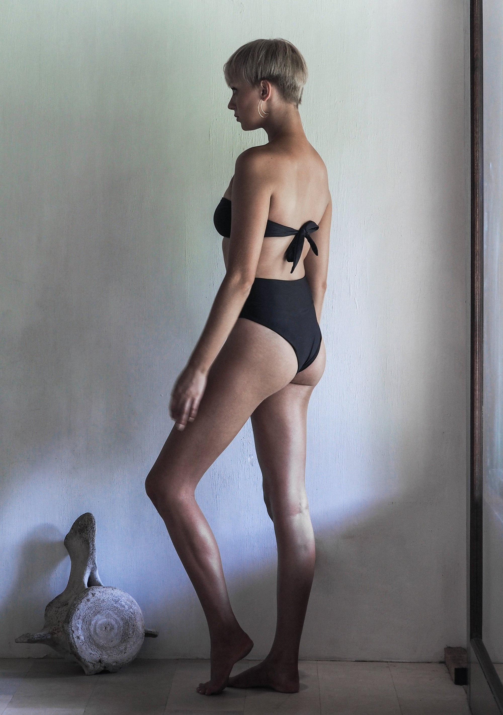 Donita Sea Black Bottom